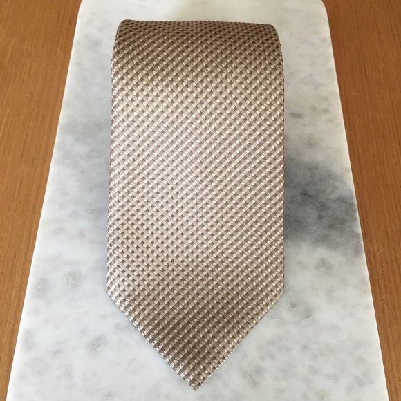⚡️ Geoffrey Beene Pure Silk Tie Micro Jacquard-Woven Pattern Gold Cream Detail - Picture 1 of 6